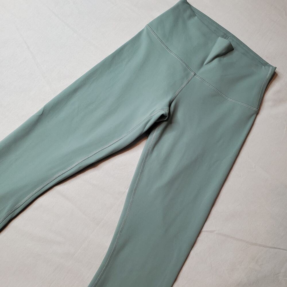 Lululemon Women Size 6 Wunder Train Contour Fit High-Rise Tight 25" Misty Glade